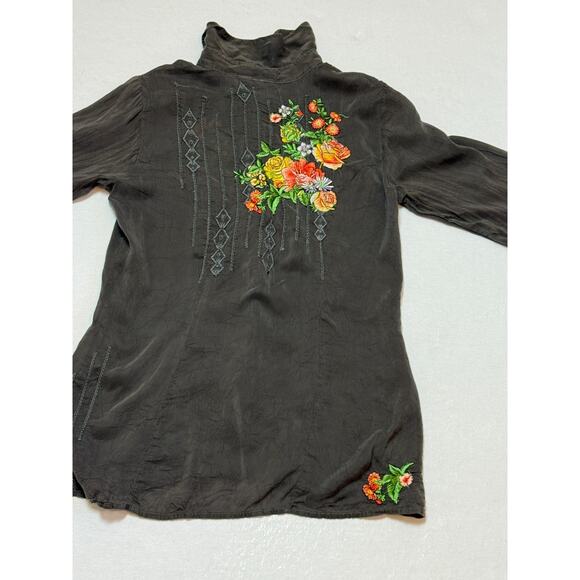 Johnny Was Floral Embroidered Crinkle Rayon Button Up Blouse Small Lightweight - Picture 5 of 7